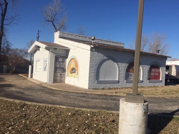 16820 E US Highway 24, Independence, MO 64056